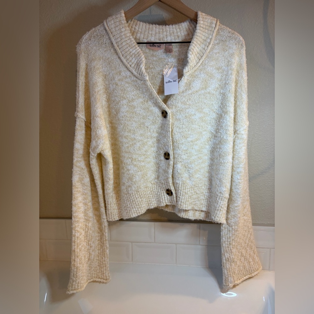 Cozy Cream‎ Button-Up Cardigan - Picture 6 of 6